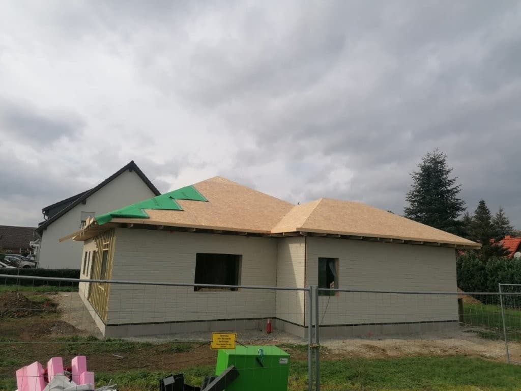 Holzhaus – Germany – Walmdach – Dessau